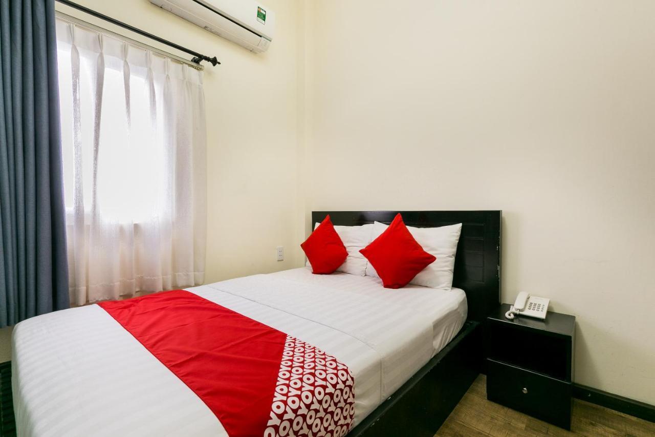 Oyo 438 Small Bay Hotel 胡志明市 外观 照片