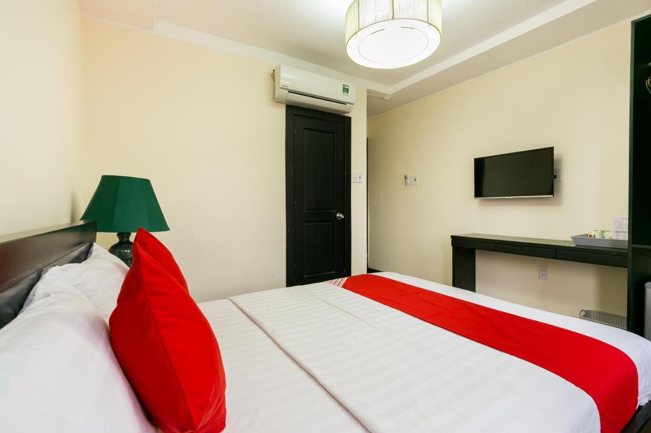 Oyo 438 Small Bay Hotel 胡志明市 外观 照片