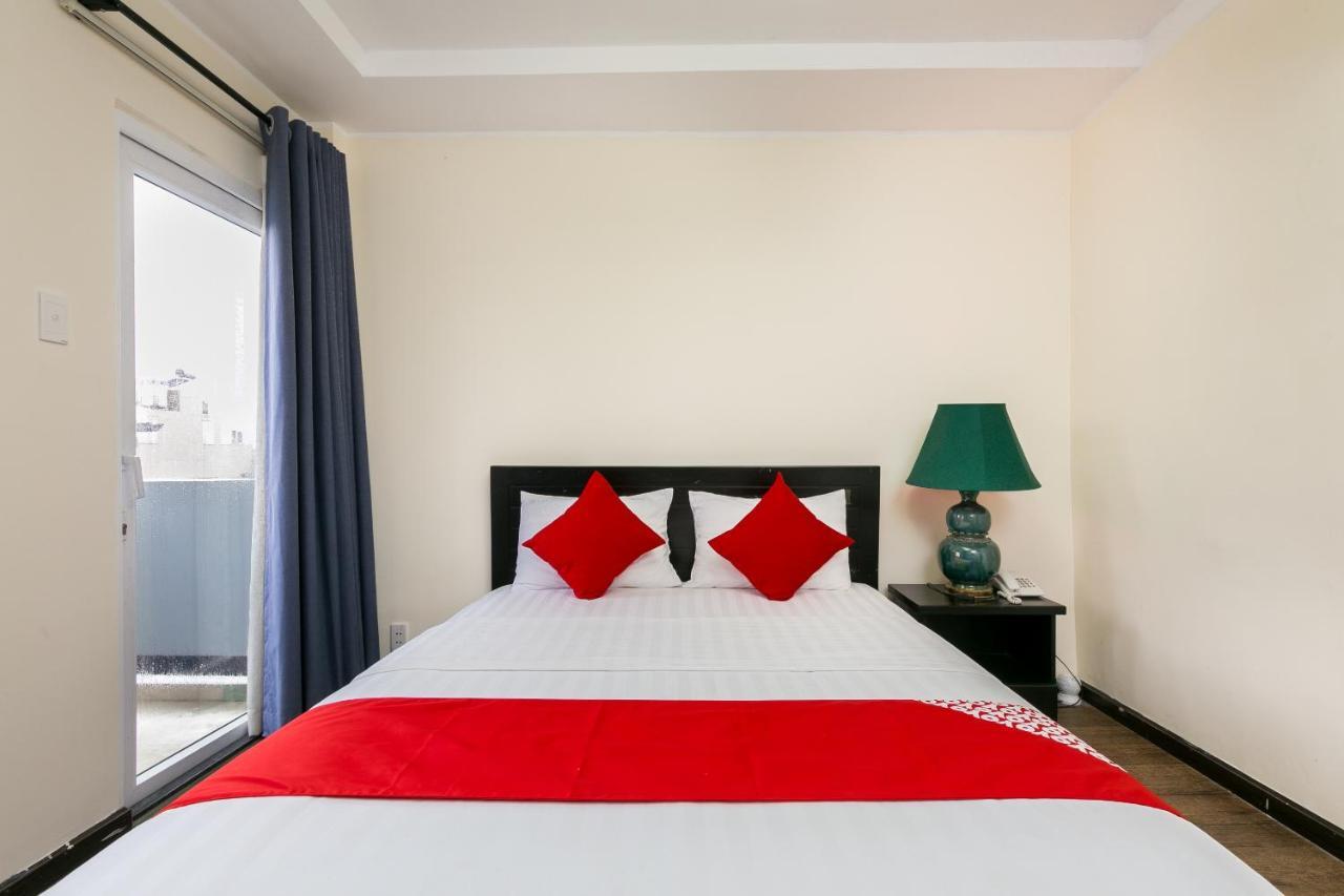 Oyo 438 Small Bay Hotel 胡志明市 外观 照片